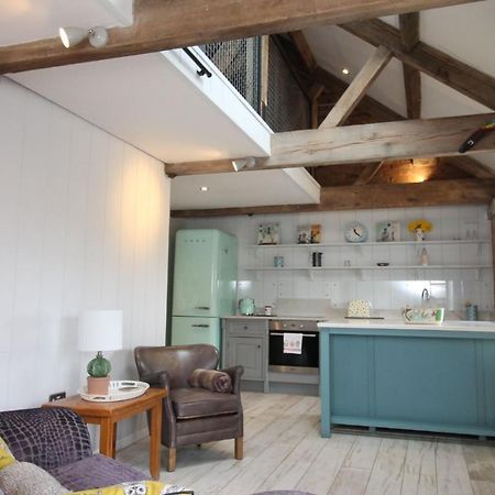 The Hayloft - Cheshire Villa Crewe Bagian luar foto